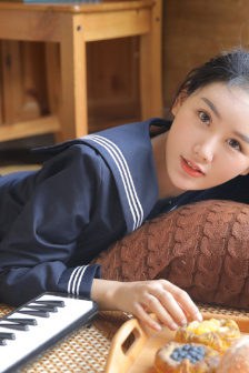 免费三级在线观看